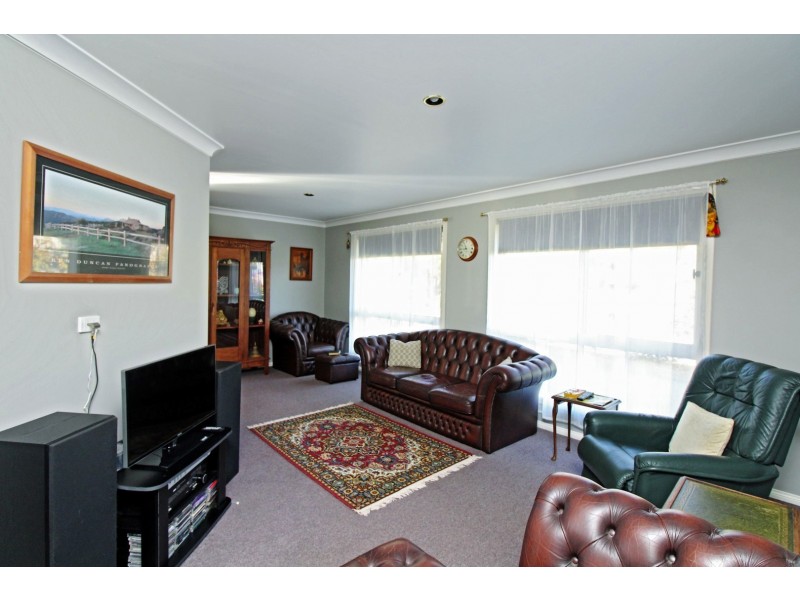 15 Fairway Dr, Warwick QLD 4370