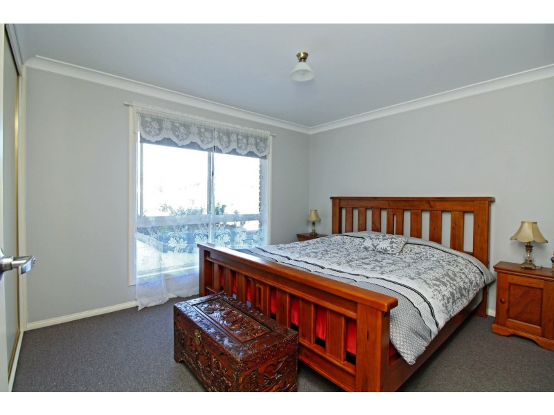 15 Fairway Dr, Warwick QLD 4370