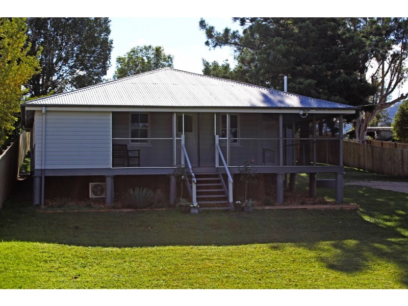 65 Anemone St, Killarney QLD 4373