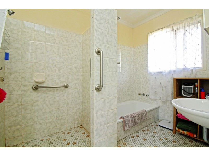 16 Wilkinson St, Warwick QLD 4370