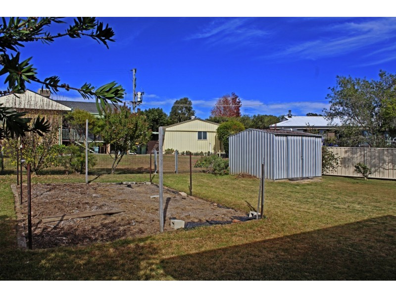 16 Wilkinson St, Warwick QLD 4370