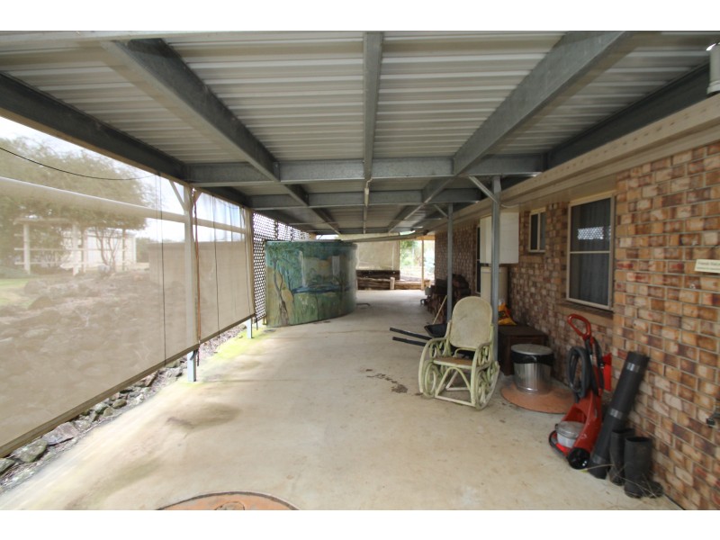 1128 Goomburra Rd, Goomburra QLD 4362