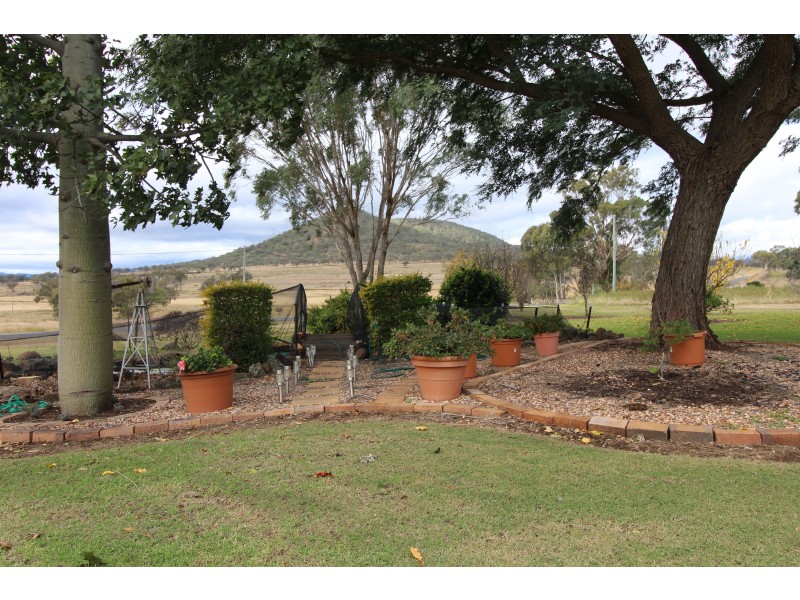 1128 Goomburra Rd, Goomburra QLD 4362