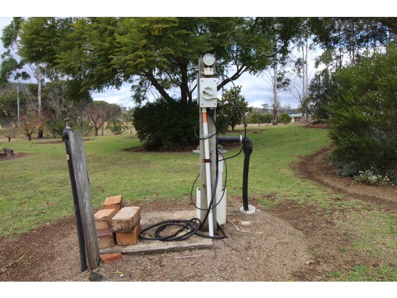 1128 Goomburra Rd, Goomburra QLD 4362