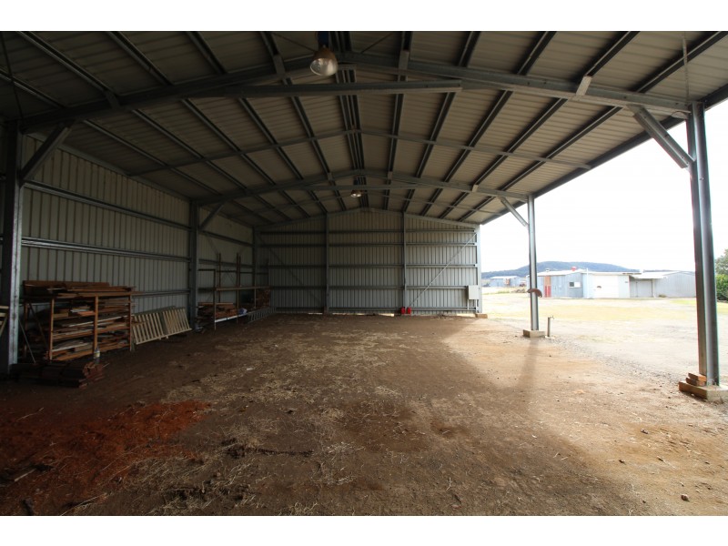 1128 Goomburra Rd, Goomburra QLD 4362