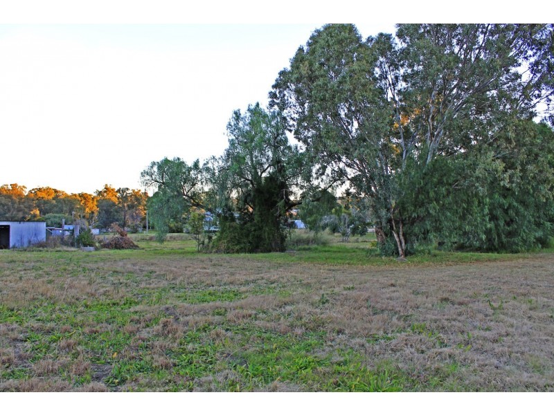8 Glen Road, Warwick QLD 4370