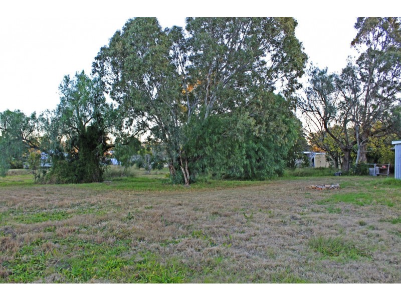 8 Glen Road, Warwick QLD 4370