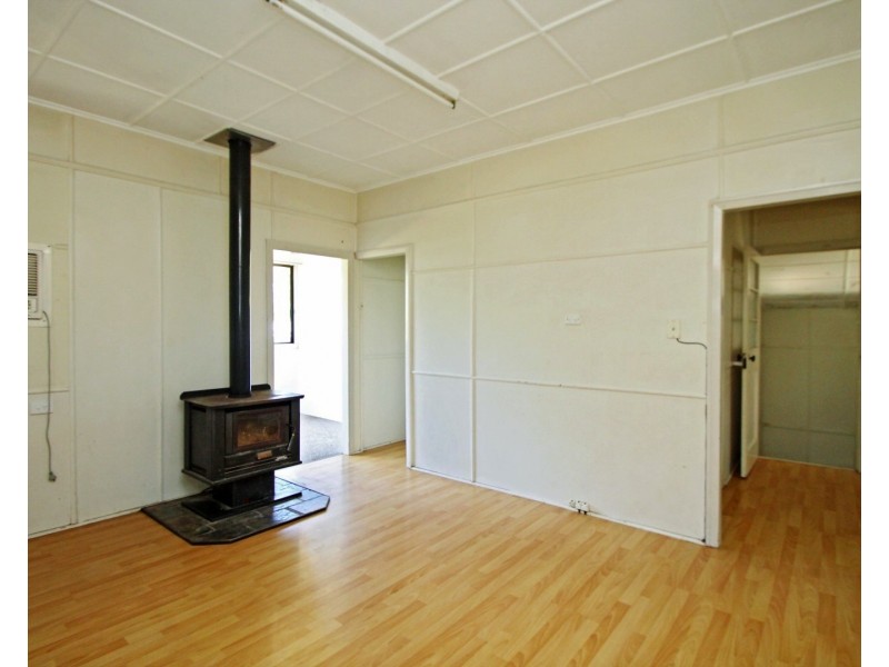 14 Gore St, Warwick QLD 4370