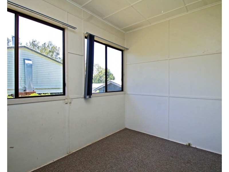 14 Gore St, Warwick QLD 4370