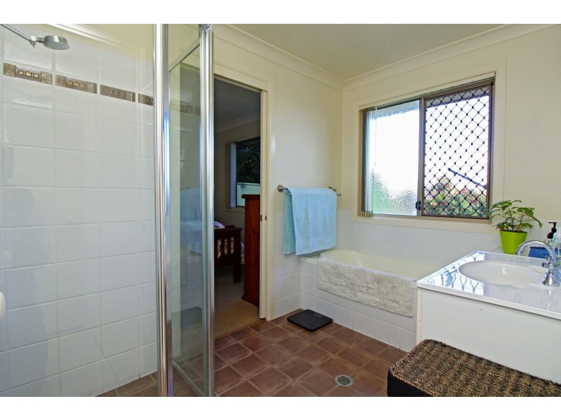 1 & 2/3 Hans Borgar Court, Warwick QLD 4370