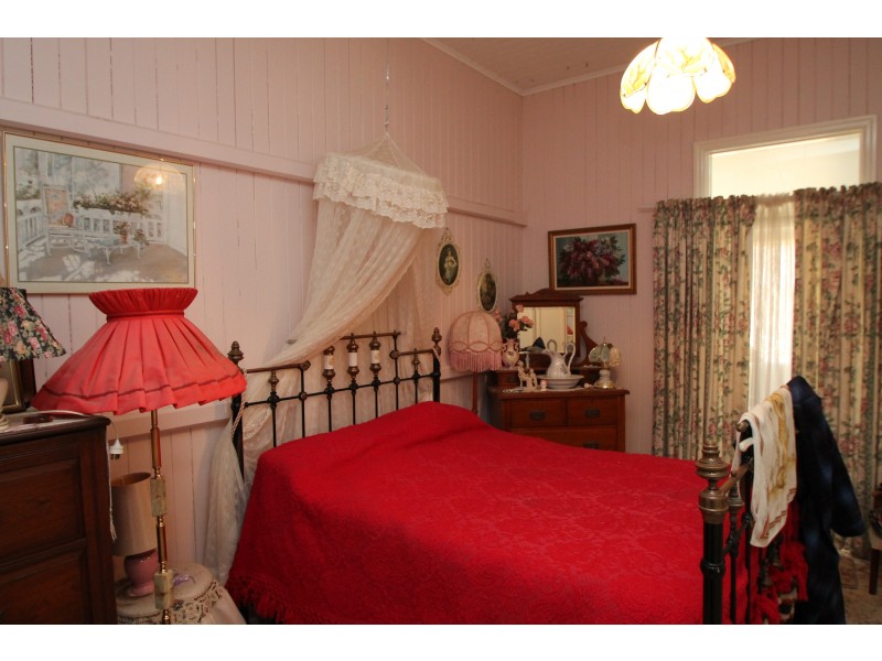 3 Merry St, Warwick QLD 4370