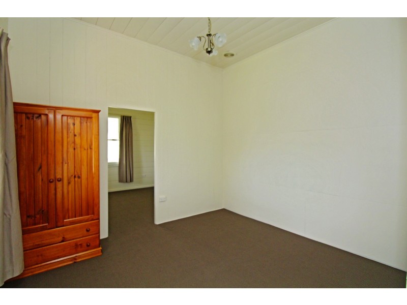 18 Wantley St, Warwick QLD 4370