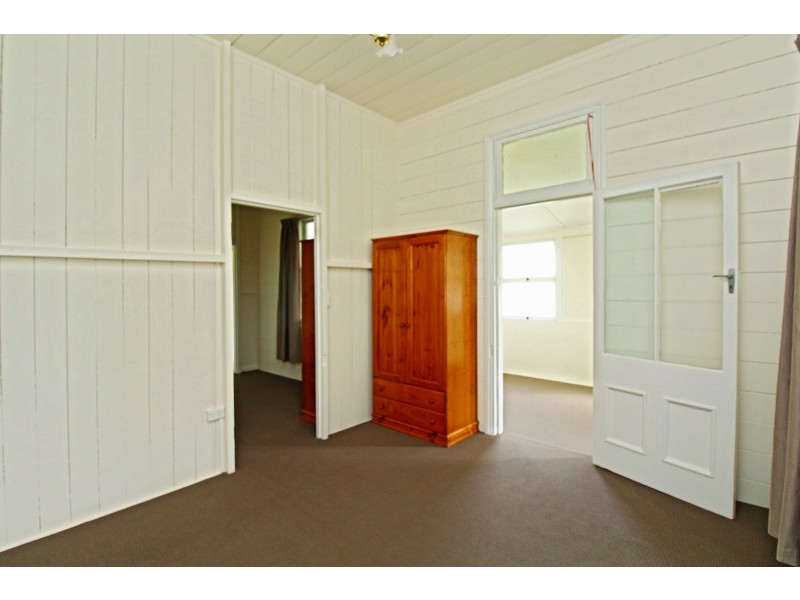 18 Wantley St, Warwick QLD 4370