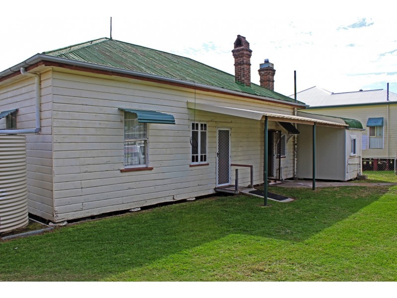 18 Wantley St, Warwick QLD 4370