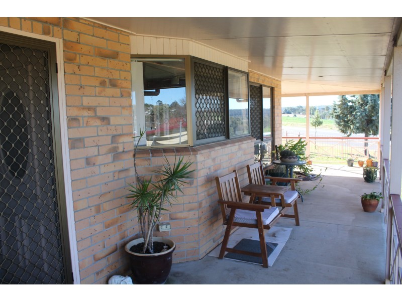 214 Wood St, Warwick QLD 4370