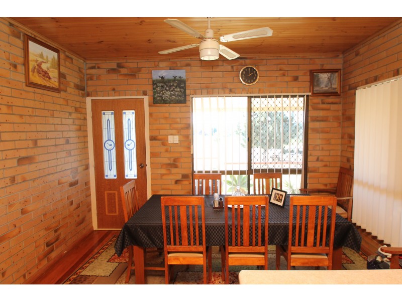 214 Wood St, Warwick QLD 4370