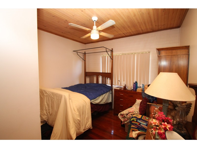 214 Wood St, Warwick QLD 4370