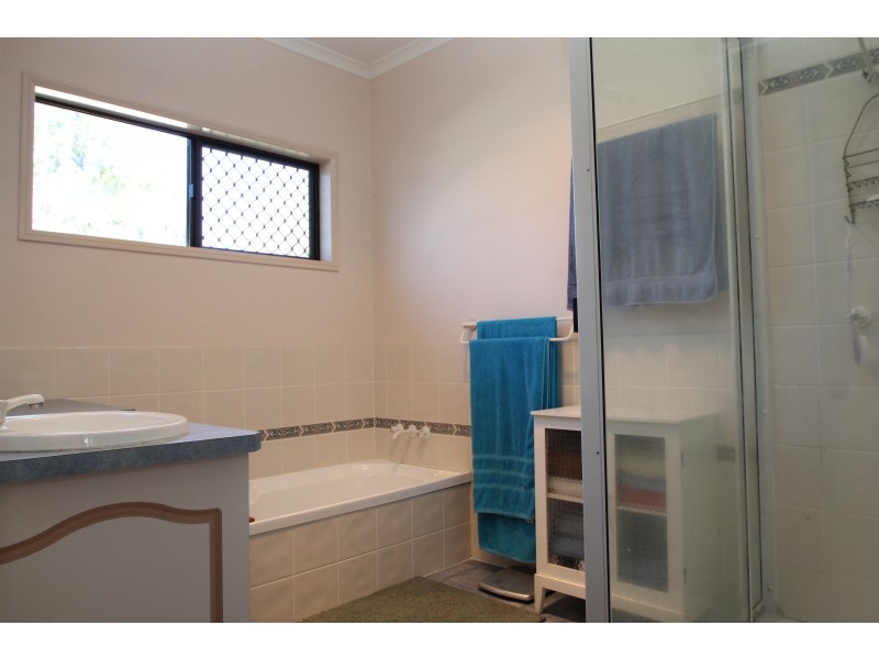 214 Wood St, Warwick QLD 4370