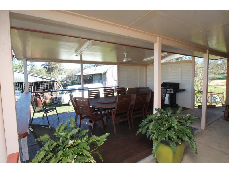 214 Wood St, Warwick QLD 4370