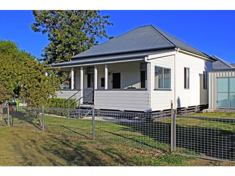 78 Pratten Street, Warwick QLD 4370