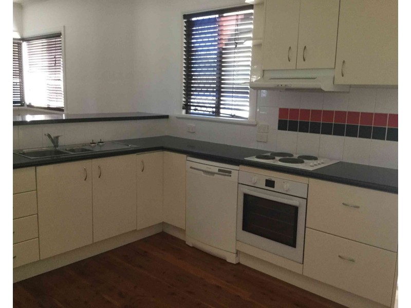 13 William St, Warwick QLD 4370