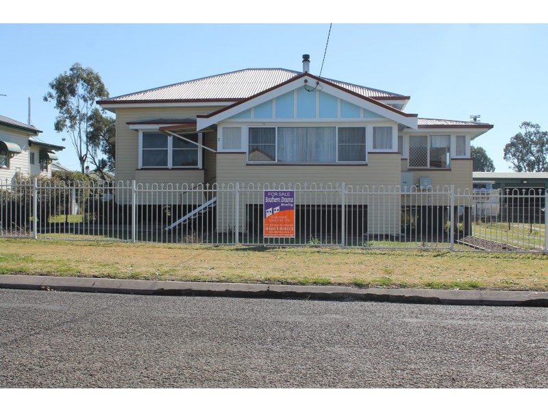 7 Hope St, Warwick QLD 4370
