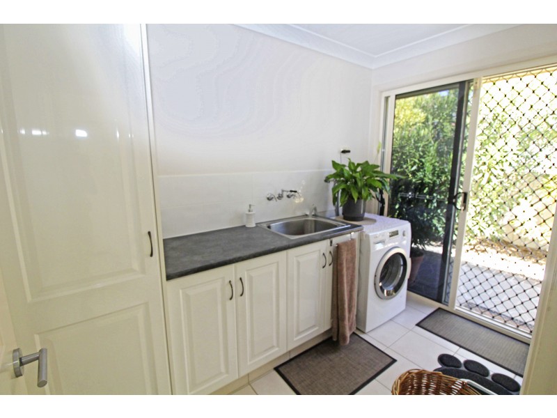 8 Willow St, Warwick QLD 4370