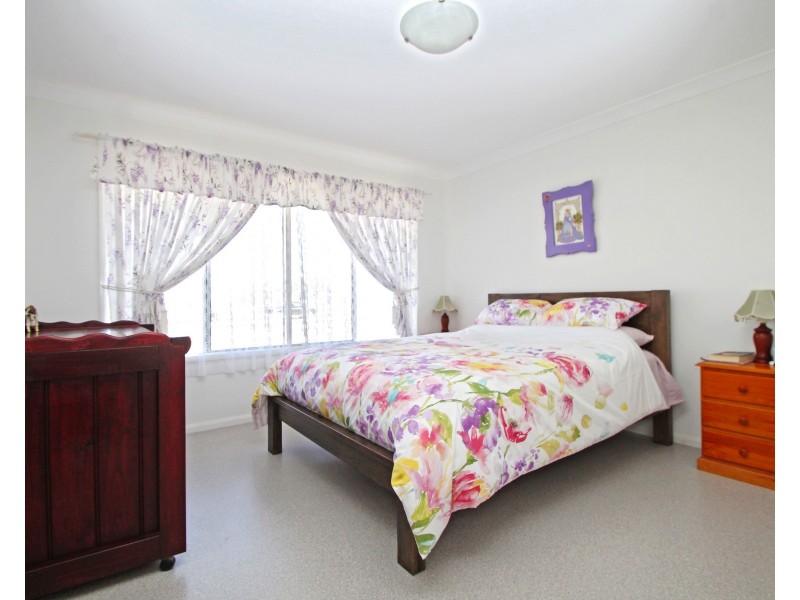 10 Amarina Av, Warwick QLD 4370