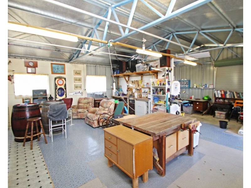 10 Amarina Av, Warwick QLD 4370