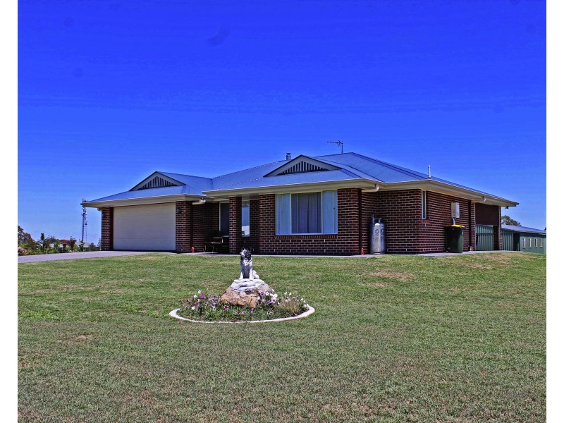 10 Amarina Av, Warwick QLD 4370