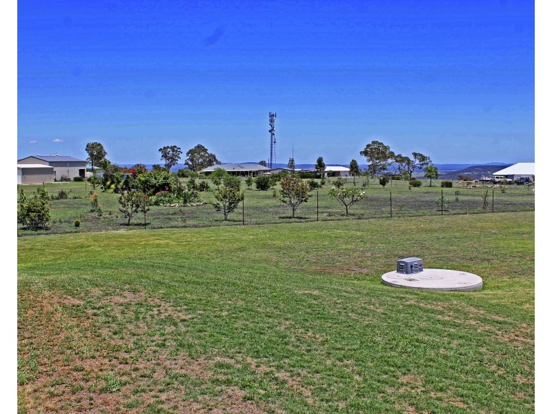 10 Amarina Av, Warwick QLD 4370