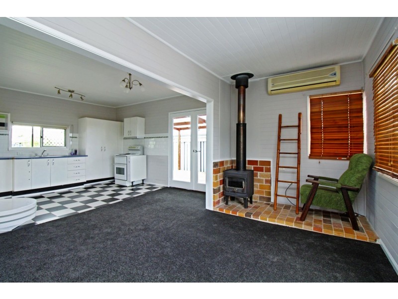 36 Darling St, Allora QLD 4362