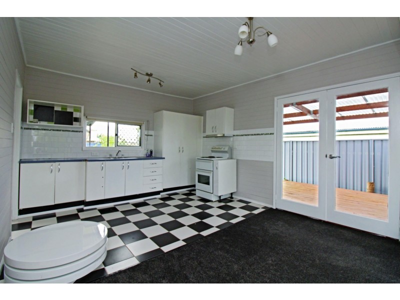 36 Darling St, Allora QLD 4362