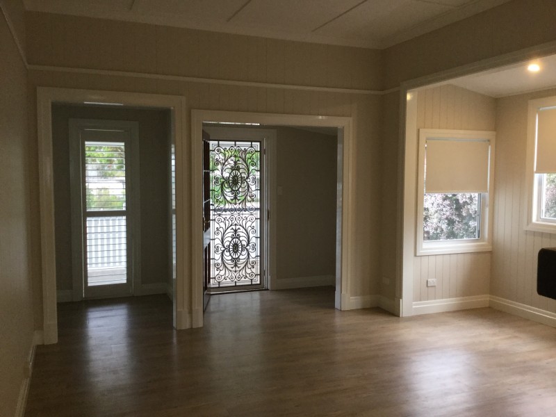 65 Locke St, Warwick QLD 4370