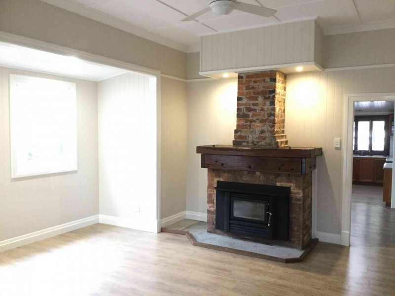 65 Locke St, Warwick QLD 4370