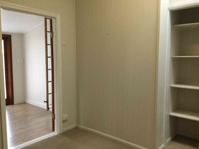 65 Locke St, Warwick QLD 4370