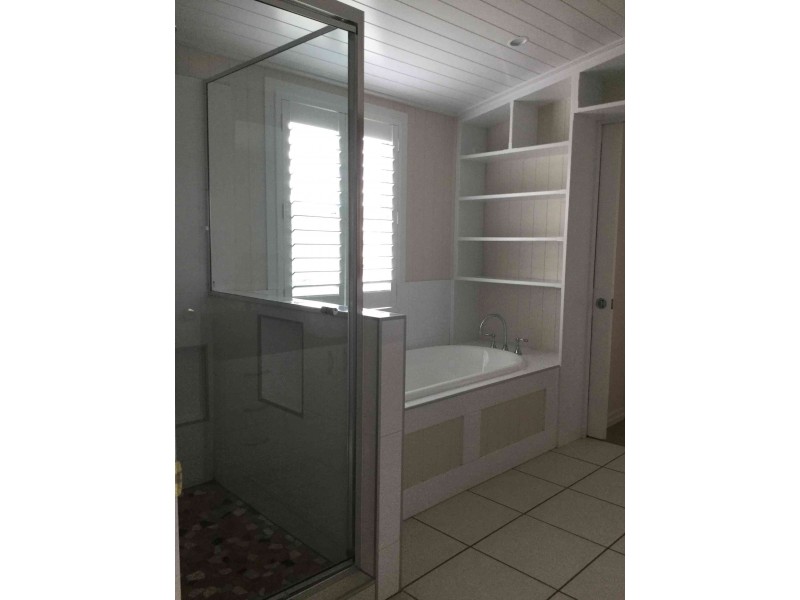 65 Locke St, Warwick QLD 4370