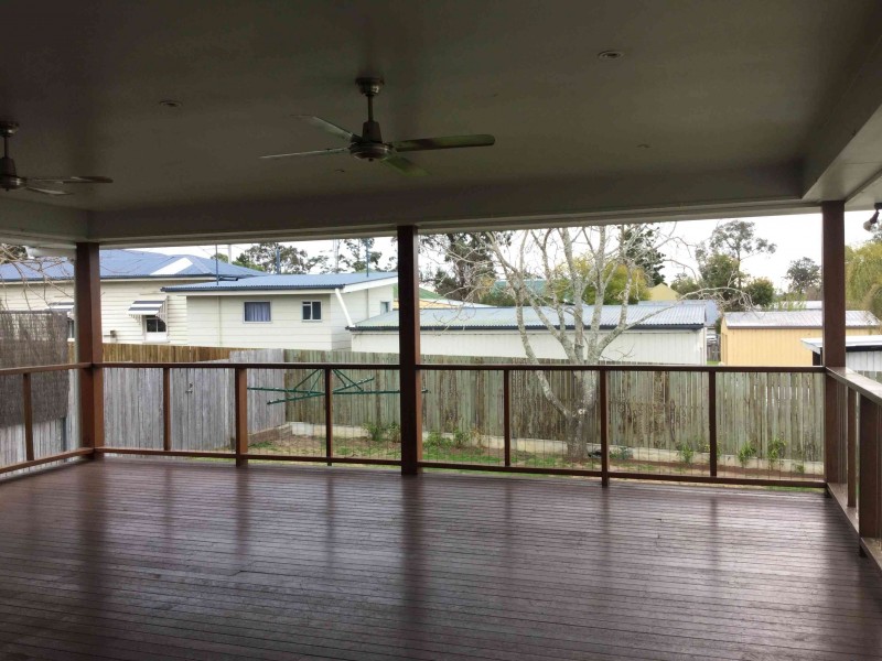 65 Locke St, Warwick QLD 4370