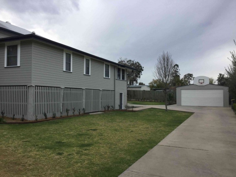 65 Locke St, Warwick QLD 4370