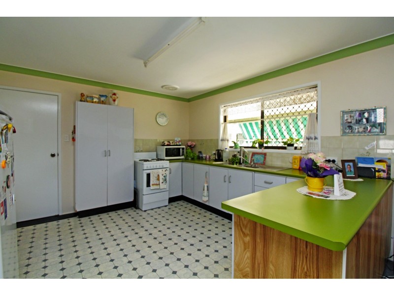 1/4 Reyburn St, Warwick QLD 4370