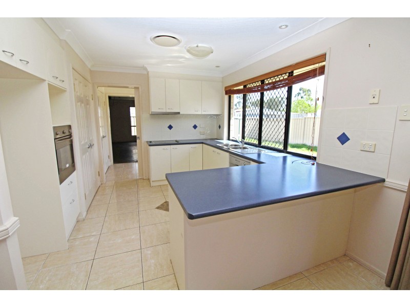 1 Iceberg Ct, Warwick QLD 4370