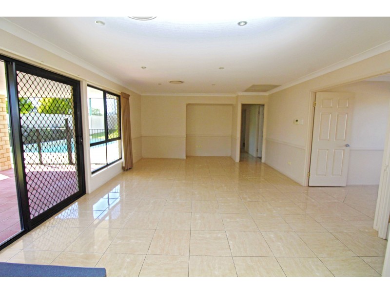 1 Iceberg Ct, Warwick QLD 4370