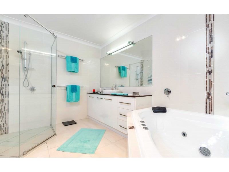 48 Himyar Dr, Warwick QLD 4370