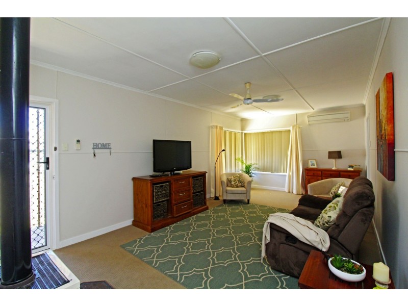 24 Evans Cres, Warwick QLD 4370