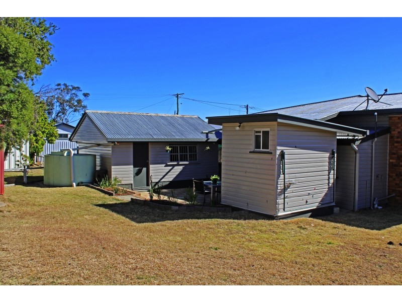 24 Evans Cres, Warwick QLD 4370