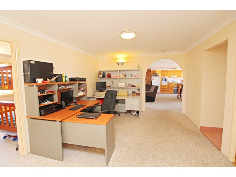 392 East St, Warwick QLD 4370