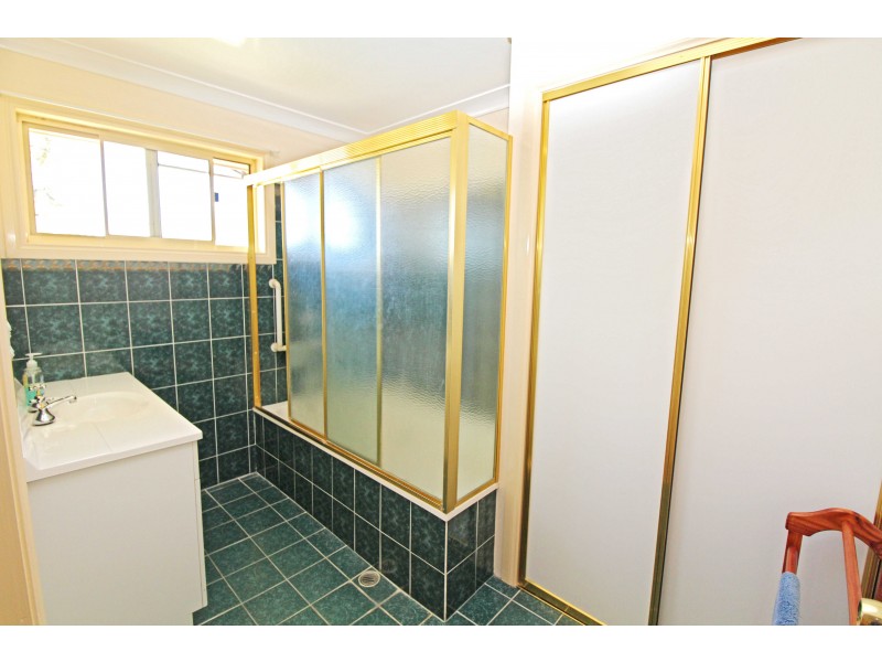 392 East St, Warwick QLD 4370