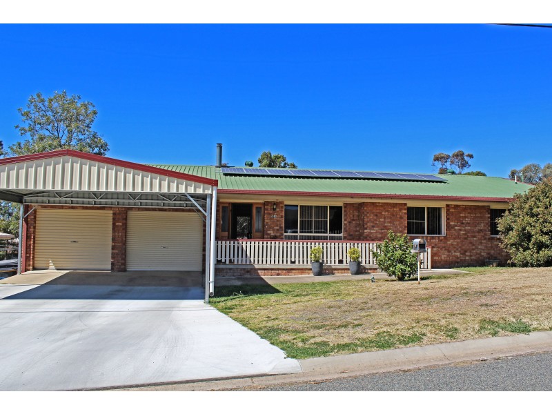 392 East St, Warwick QLD 4370