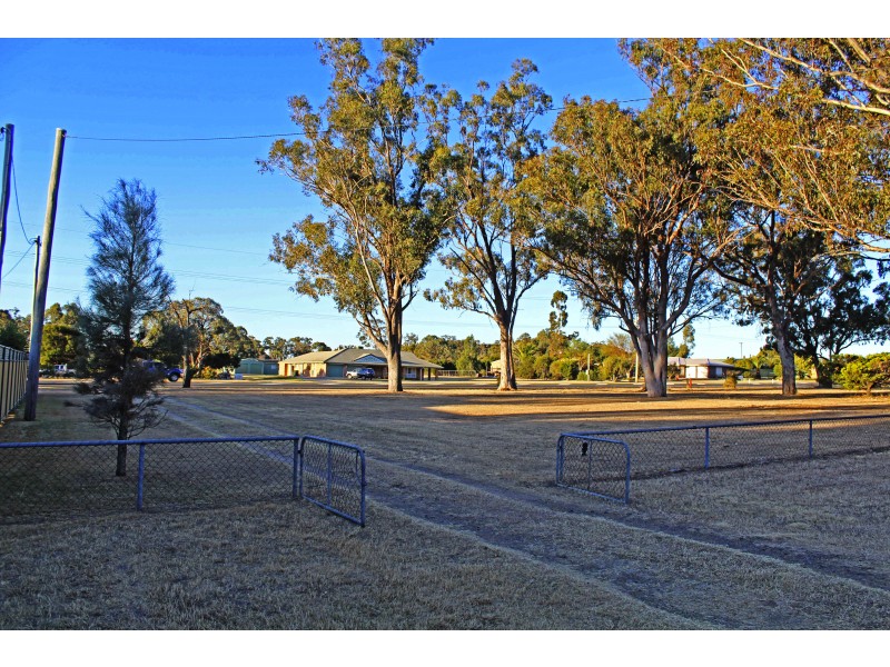 282 Wood St, Warwick QLD 4370