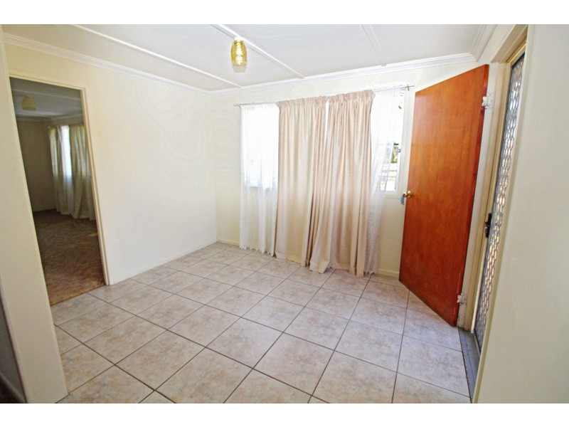 282 Wood St, Warwick QLD 4370